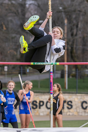 23STAsportsTrack-00565