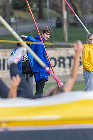 23STAsportsTrack-00272