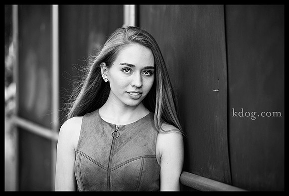brundige-0251bw